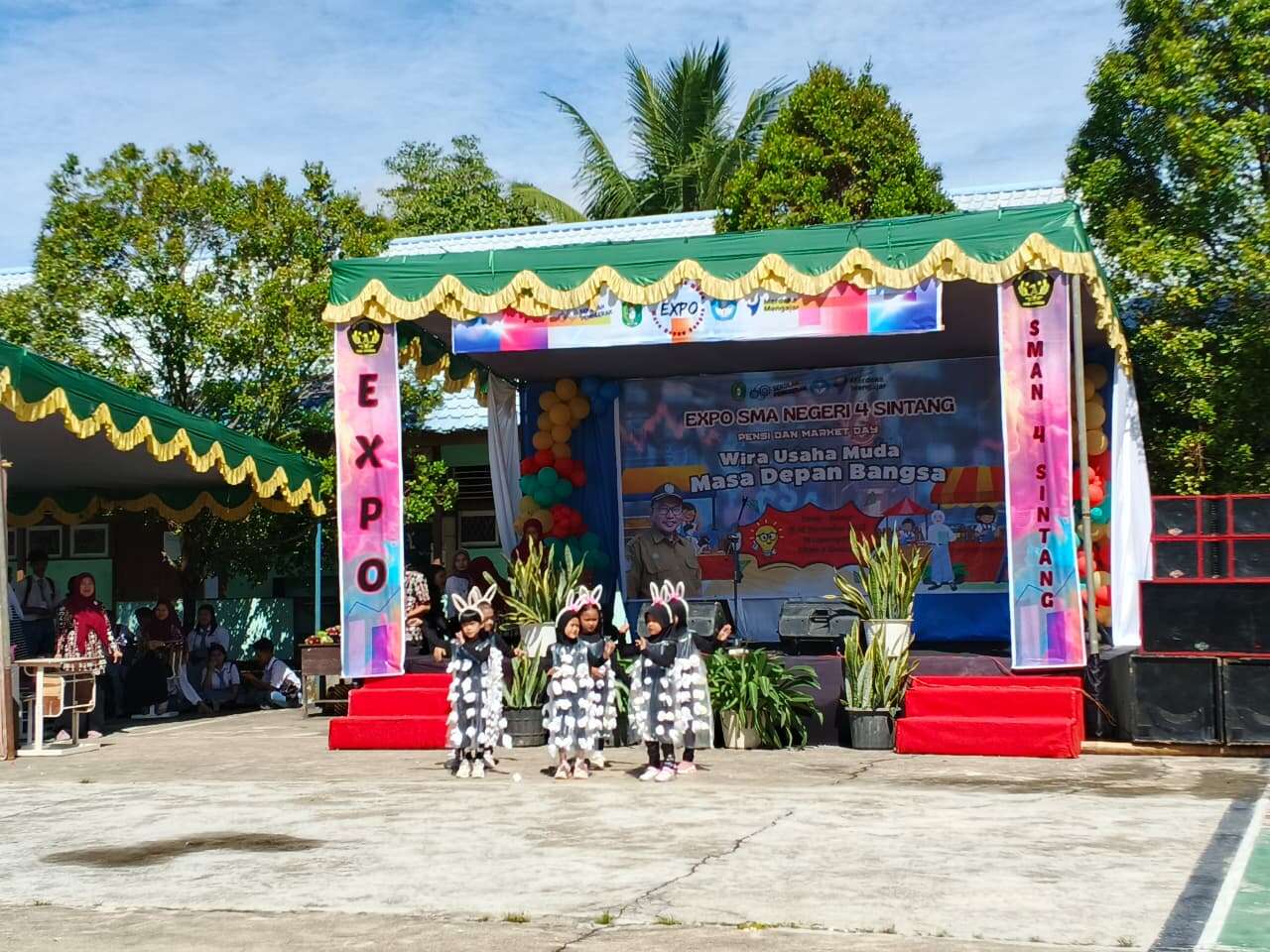 EXPO SMA NEGERI 4 SINTANG 2025 - Senin, 15 Desember 2025